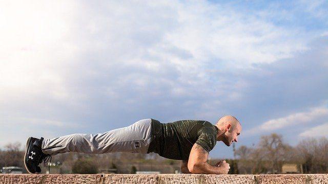 Erkekler İçin Göbek Eritme Hareketleri, Egzersizleri [RESİMLİ]