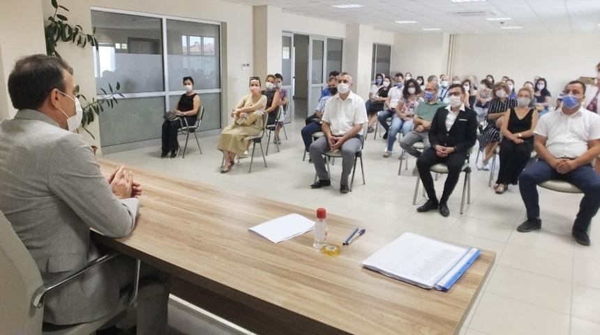 Burhaniye’de öğretmenlere Pandemi Hijyeni Kuralları eğitimi