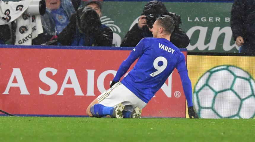 Leicester City, Jamie Vardy ile yeni sözleşme imzaladı