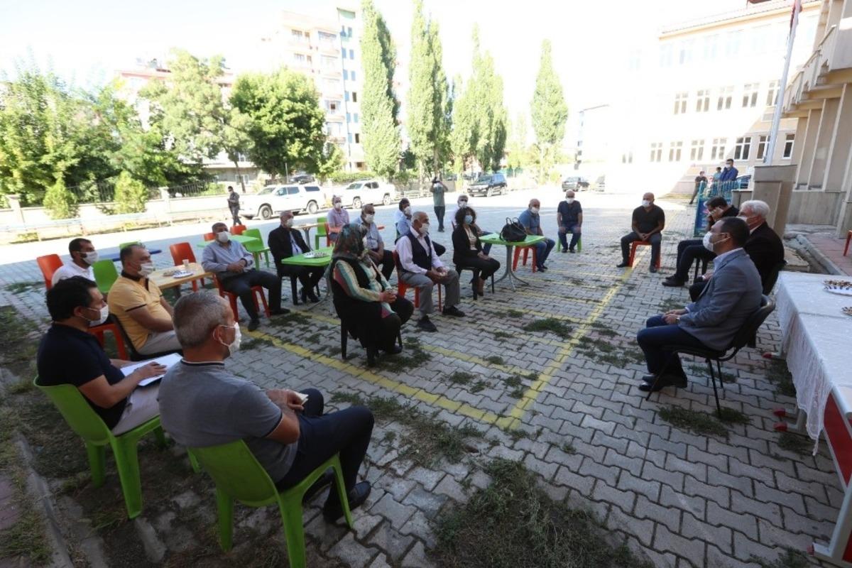 Kaymakam Aslan&rsquo;dan Cevdet Paşa Mahallesi&rsquo;ne ziyaret