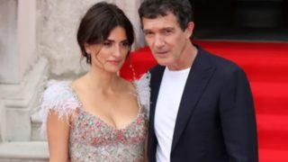 Antonio Banderas, koronavirüsü tekmeledi!