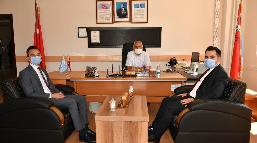 KTB&rsquo;den ihtiya&ccedil; sahibi okullara maske ve dezenfektan yardımı