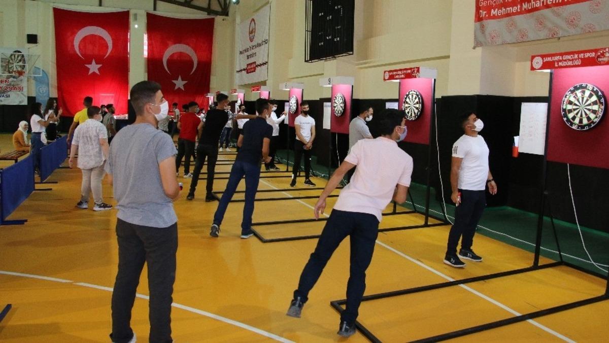 Şanlıurfa&rsquo;da dart turnuvası d&uuml;zenledi