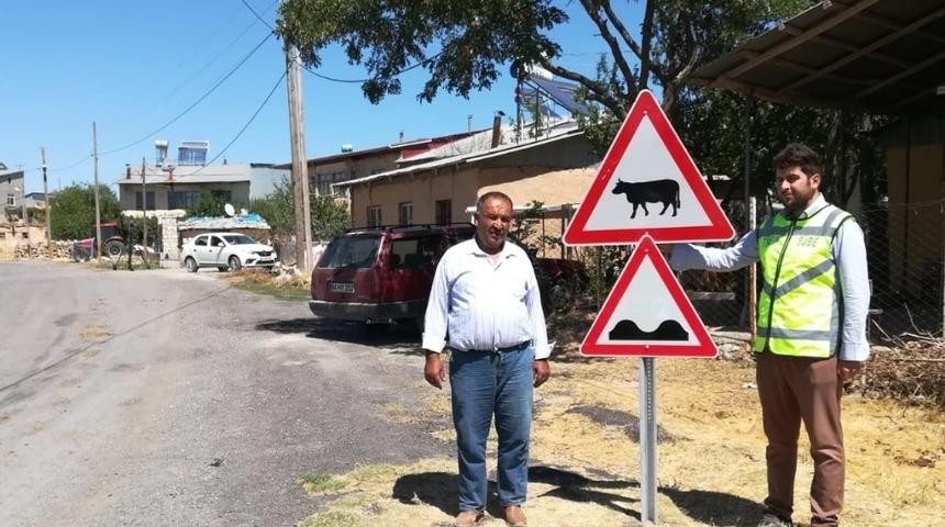 Talep edildi yola kasis yapıldı