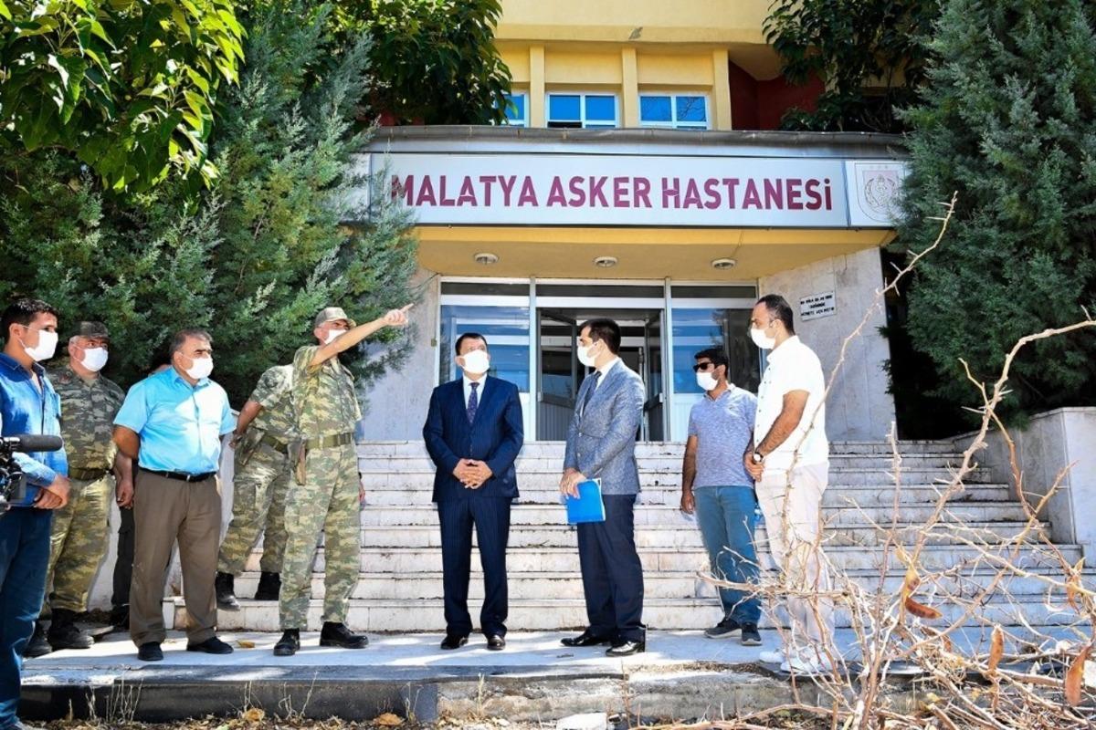 Askeri Hastane&rsquo;nin yıkımı i&ccedil;in yer teslimi yapıldı