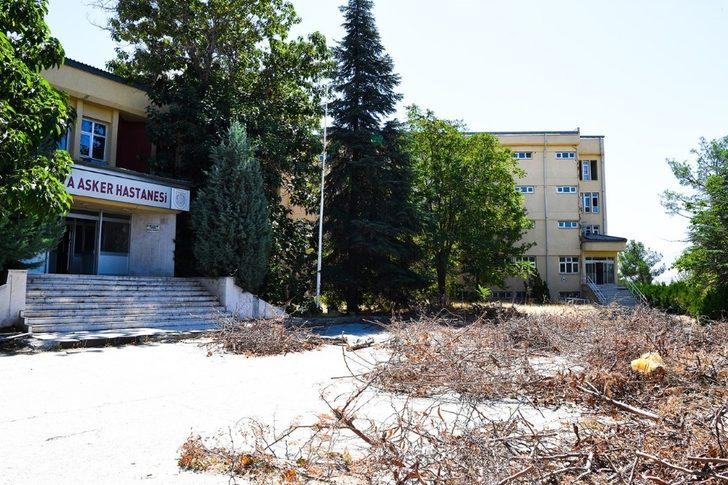 Askeri Hastane’nin yıkımı için yer teslimi yapıldı G3