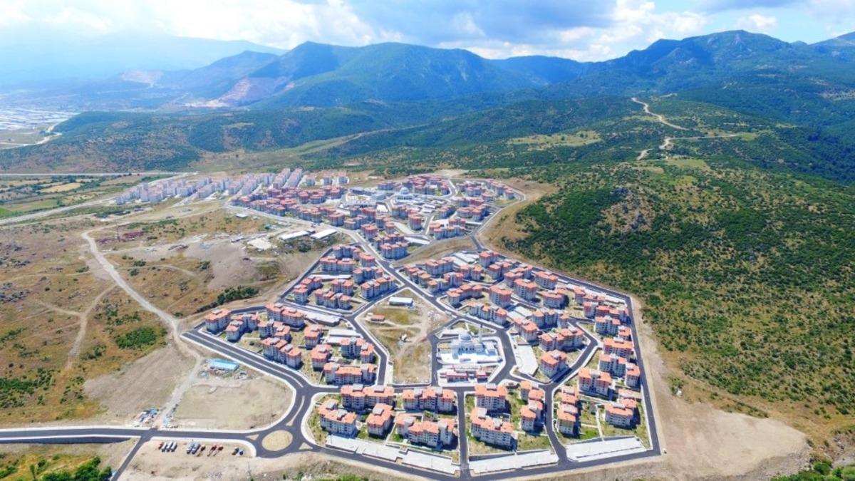Yunuskent&rsquo;te konutlar hak sahiplerine teslim ediliyor
