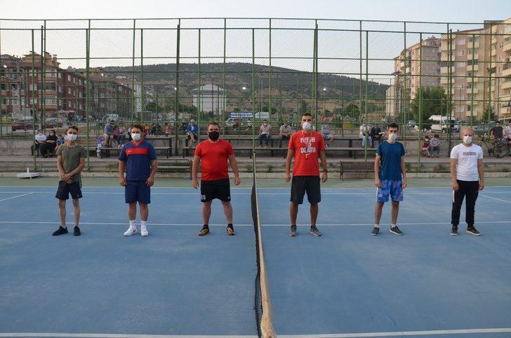 30 Ağustos Ayak Tenisi Zafer Kupası’nda heyecan başladı G2