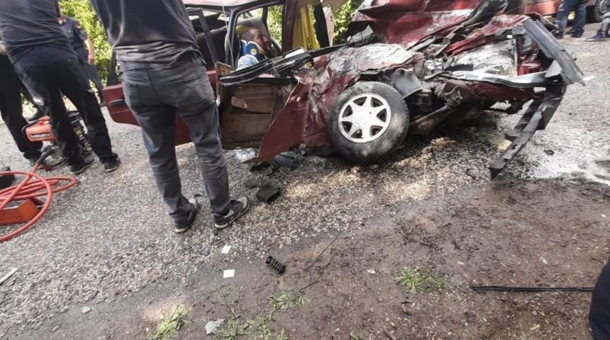 Uşak&rsquo;ta trafik kazası; 2 yaralı