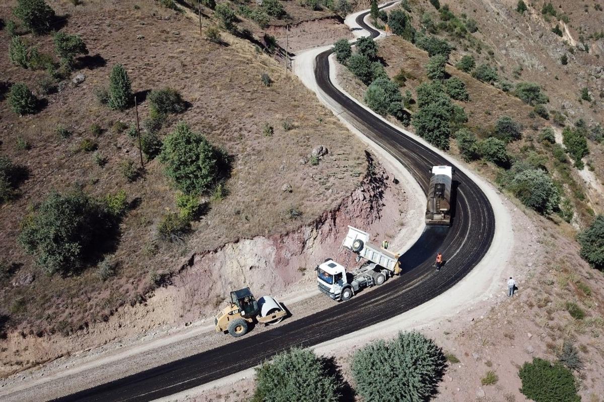 Krom Antik Kentine ulaşımı sağlayan yol asfaltlandı