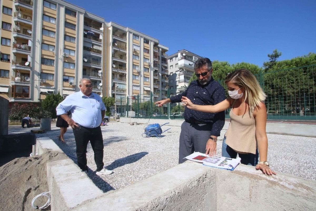 Bayraklı&rsquo;ya yeni havuzlu park