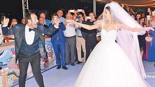 Eda Özerkan ve Timur Acar evlendi