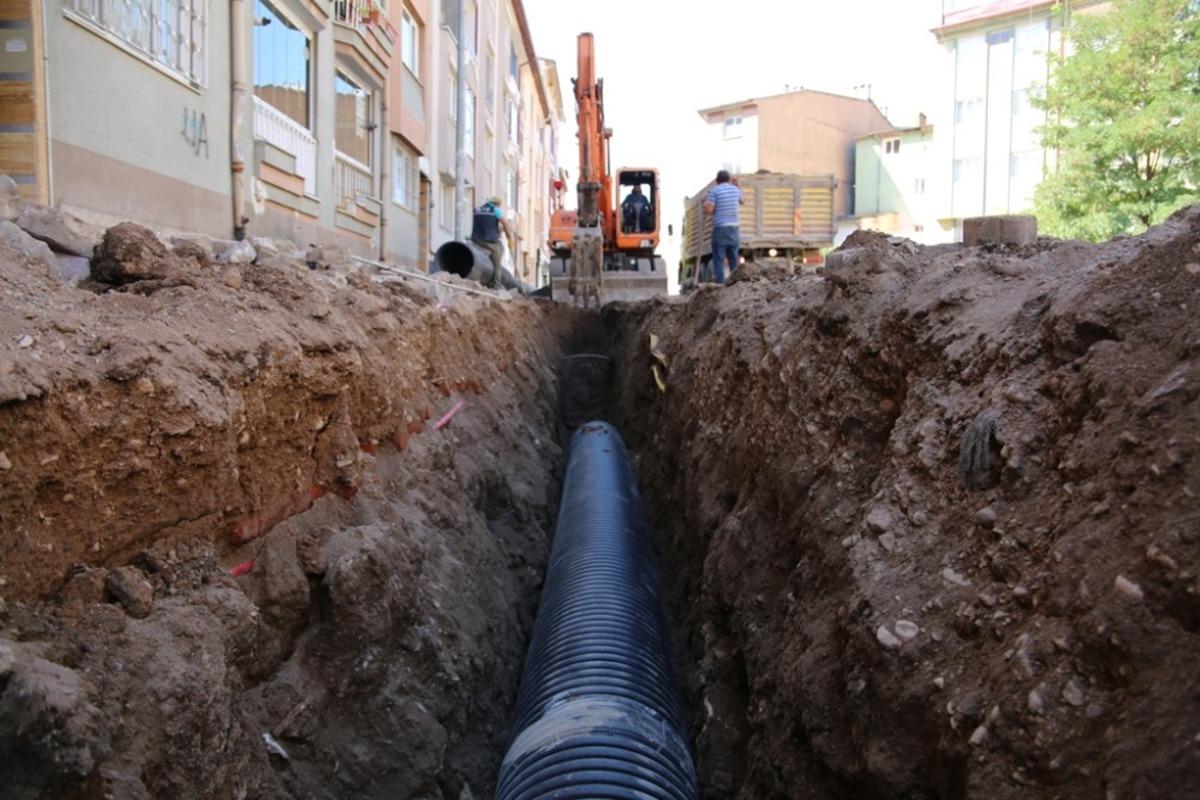 3 mahallede yağmur ve i&ccedil;me suyu hatları yenileniyor