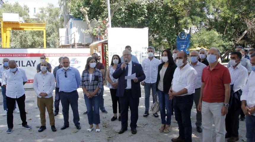 CHP&rsquo;li Akıllı: "&Uuml;lkemizin tam bağımsız bir &uuml;lke olarak y&uuml;r&uuml;y&uuml;ş&uuml; m&uuml;cadelemizde aynı kararlılıkla buradayız"