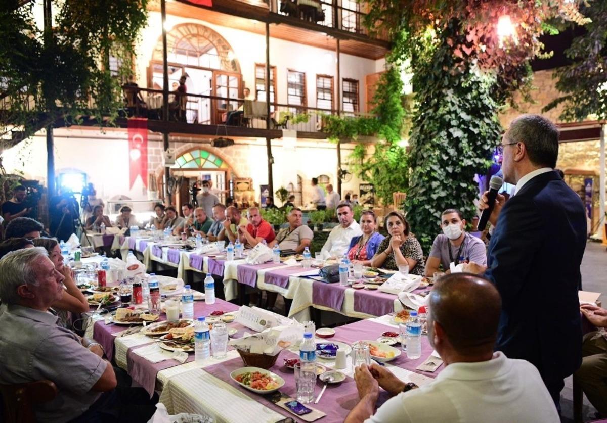 Kahramanmaraş mutfağı tur rehberlerine tanıtıldı