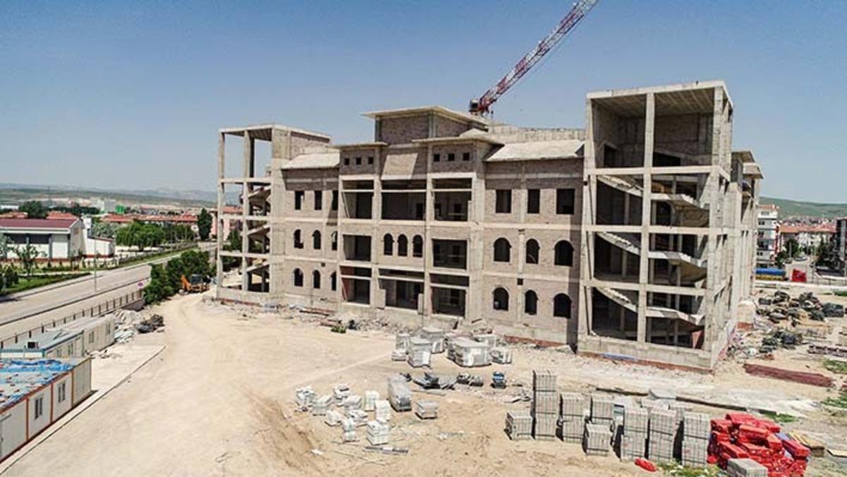 Sincan mega yatırımlarla b&uuml;y&uuml;yor