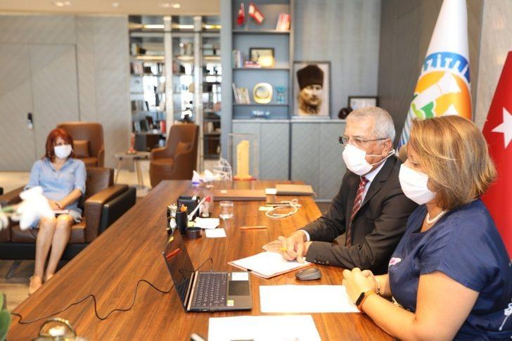 Başkan Tarhan, ’Akıllı Atık Yöneten Kentler Toplantısı’na katıldı G3