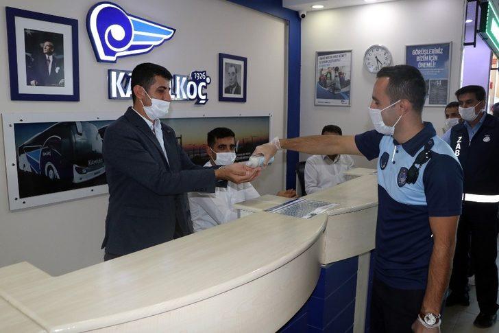 Van’da şehirlerarası otogarda korona virüs denetimi G2