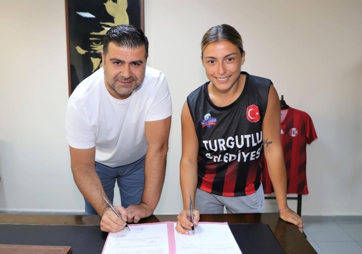 Yıldız guard Turgutlu Belediyespor&rsquo;da
