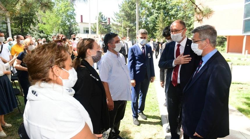 A&ccedil;ık&ouml;ğretim&rsquo;de h&uuml;z&uuml;nl&uuml; veda