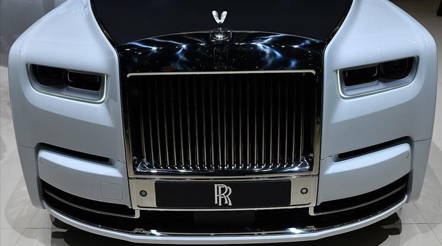 Rolls-Royce 5,4 milyar sterlin zarar açıkladı