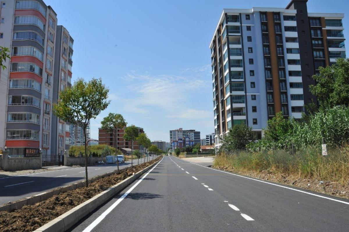 Derebah&ccedil;e&rsquo;ye 4,1 kilometrelik sıcak asfalt