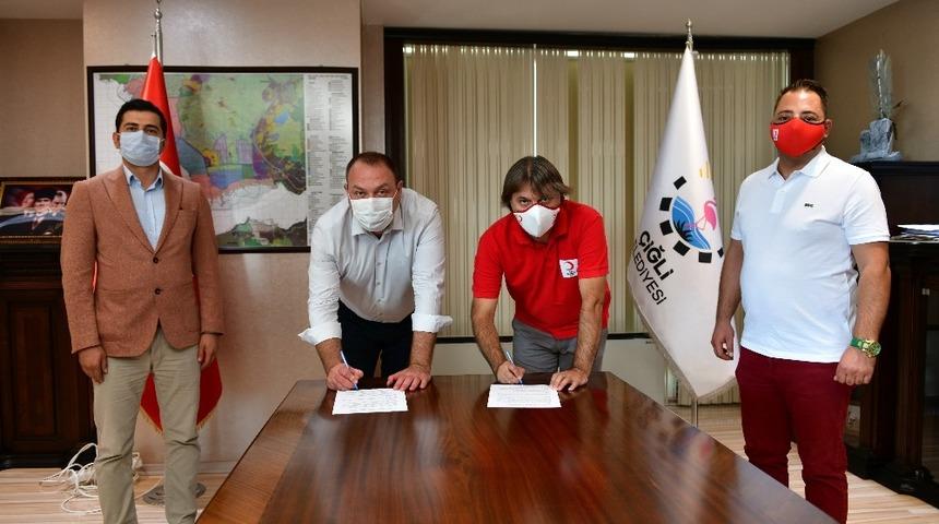 T&uuml;rk Kızılayı ile &Ccedil;iğli&rsquo;de &ldquo;Sosyal Yardım&rdquo; protokol&uuml;