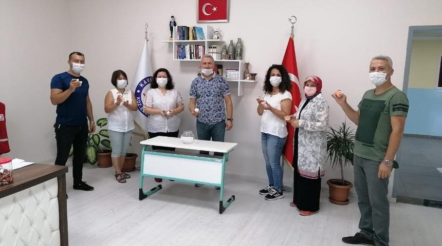 1.sınıf &ouml;ğrencilerinin şubesi  kura &ccedil;ekimiyle belirlendi