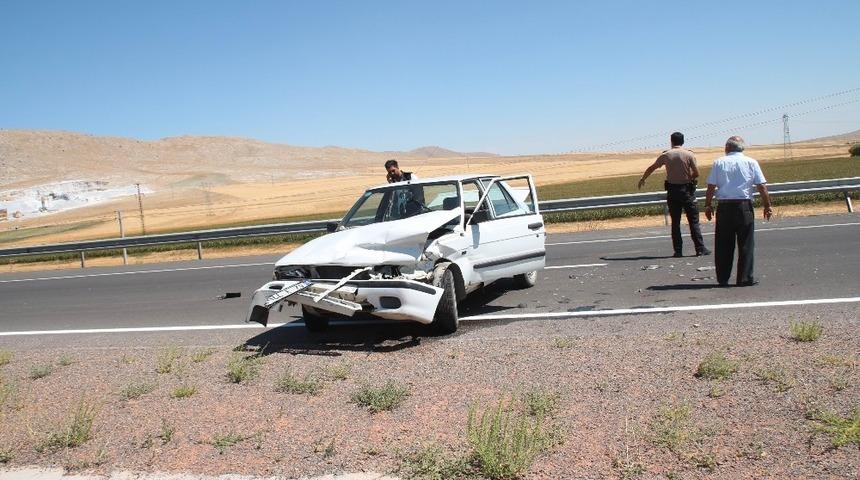 Konya&rsquo;da otomobil bariyerlere &ccedil;arptı: 1 yaralı