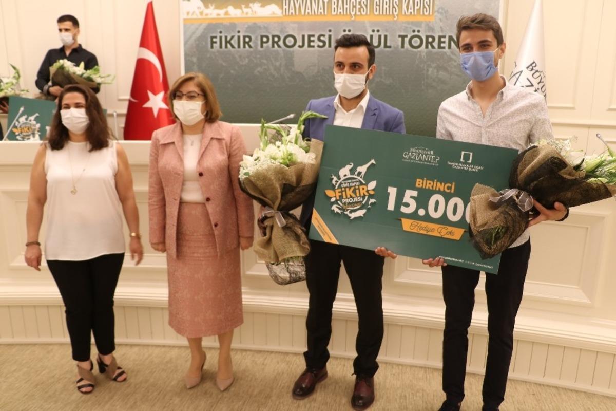 Hayvanat Bah&ccedil;esi ikinci kapı projesine 15 bin lira &ouml;d&uuml;l