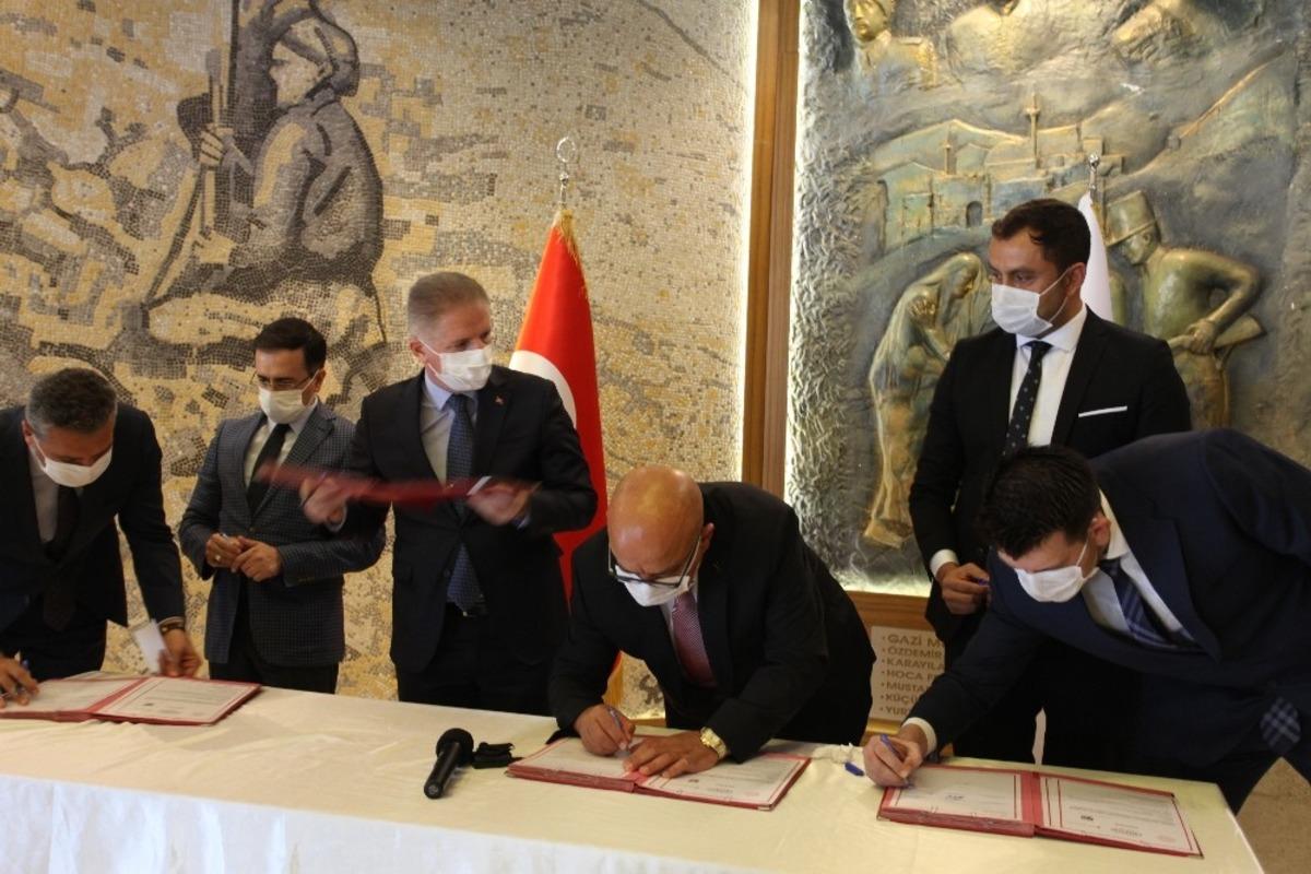 Erdemoğlu ve Zorkirişci ailesinden eğitime katkı