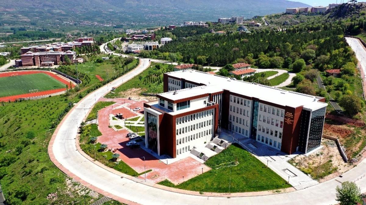 Tokat Gaziosmanpaşa &Uuml;niversitesi&rsquo;ne yoğun ilgi