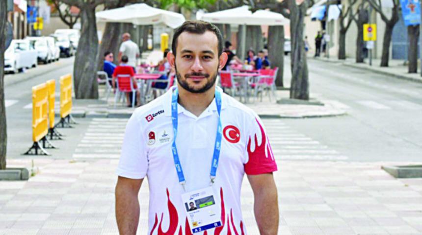 Doping yapan milli halterci Erol Bilgin'in Londra 2012'deki derecesi geçersiz sayıldı