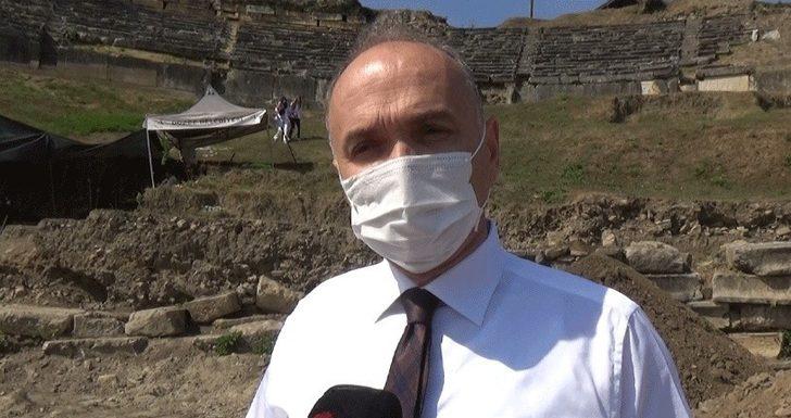 Konuralp antik kenti yerli yabancı turistlerin gözdesi oldu G3