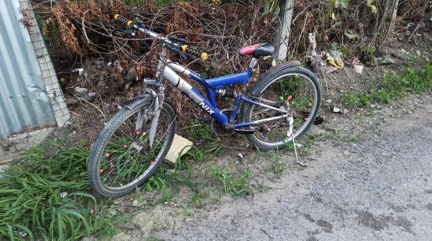 Motosikletin &ccedil;arptığı bisikletli &ccedil;ocuk yaralandı