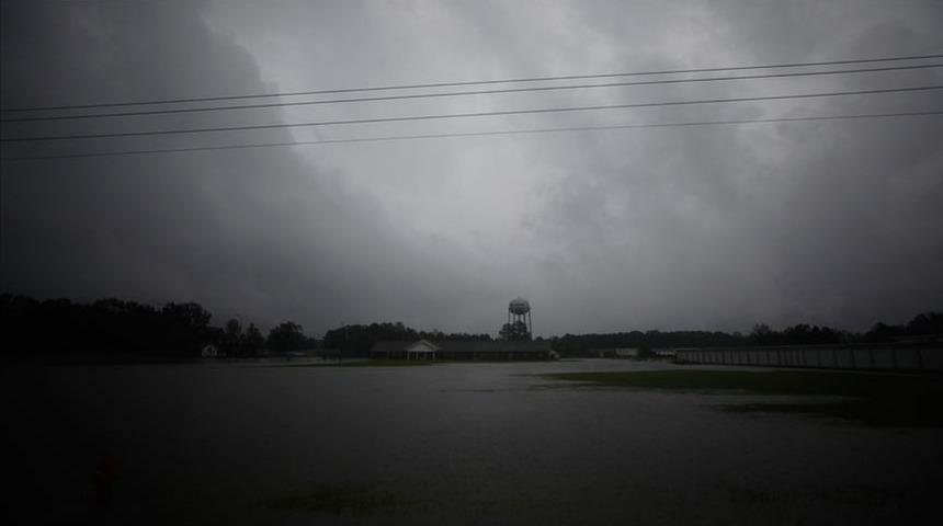 ABD'de Laura kasırgasında hayatını kaybedenlerin sayısı 14'e yükseldi