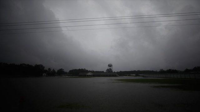 ABD'de Laura kasırgasında hayatını kaybedenlerin sayısı 14'e yükseldi