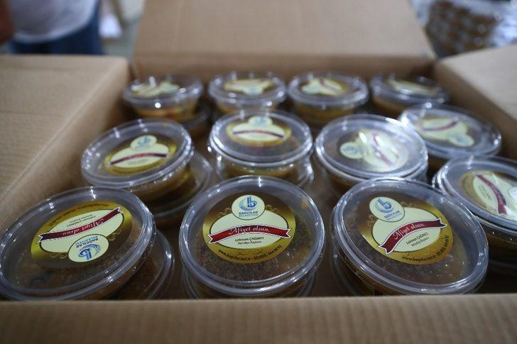 Bağcılar’da 15 bin kap aşure ikram edildi G2