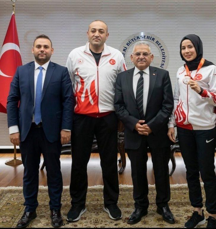 Kayseri’nin altın kızı dünya evine giriyor G3