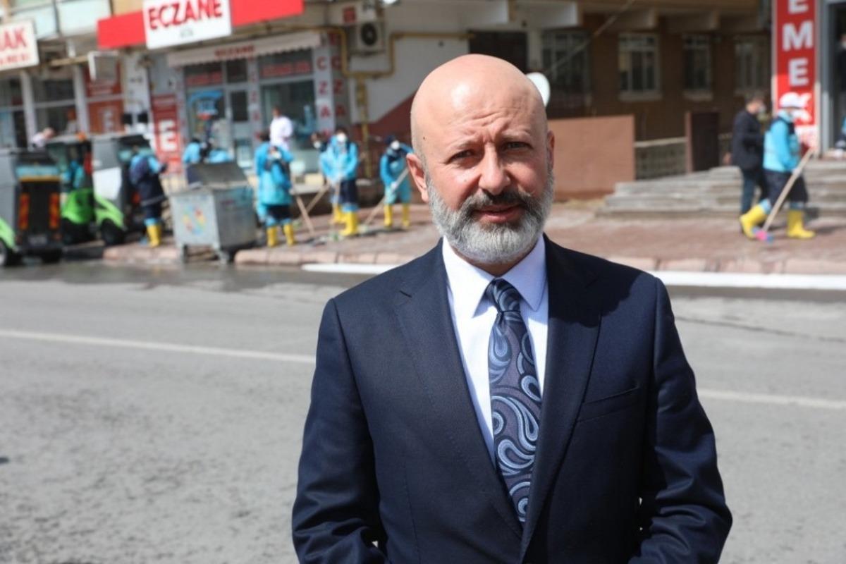 Kocasinan Belediyesi, topladığı &ccedil;&ouml;pleri ekonomik değere d&ouml;n&uuml;şt&uuml;r&uuml;yor