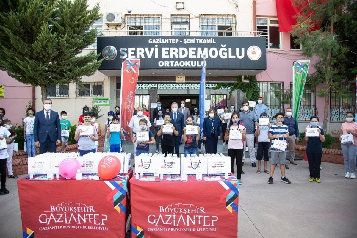 B&uuml;y&uuml;kşehir belediyesi&rsquo;nin &ouml;ğrencilere y&ouml;nelik hijyen dersi s&uuml;r&uuml;yor