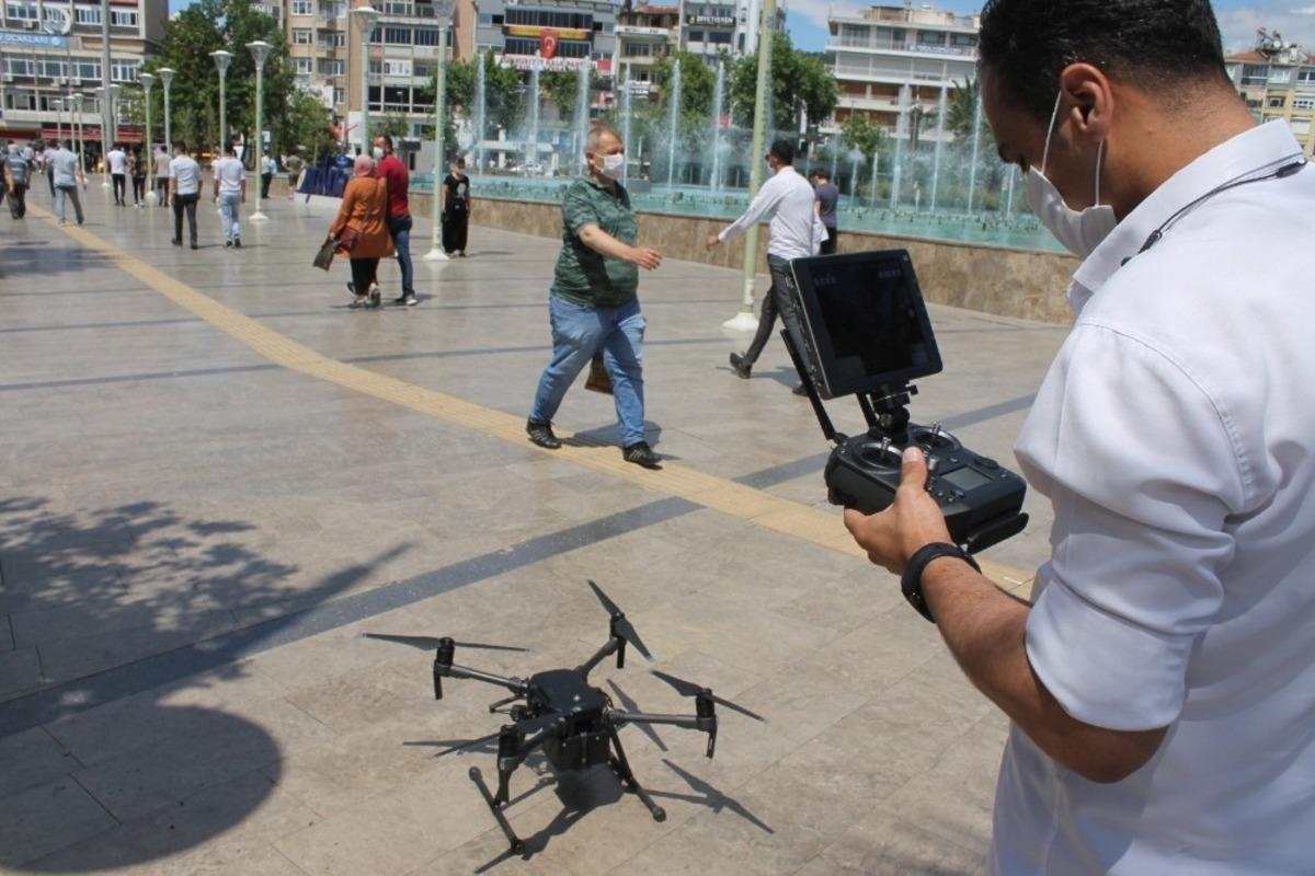 Kurallara uymayan s&uuml;r&uuml;c&uuml;ler drone&rsquo;dan ka&ccedil;amadı