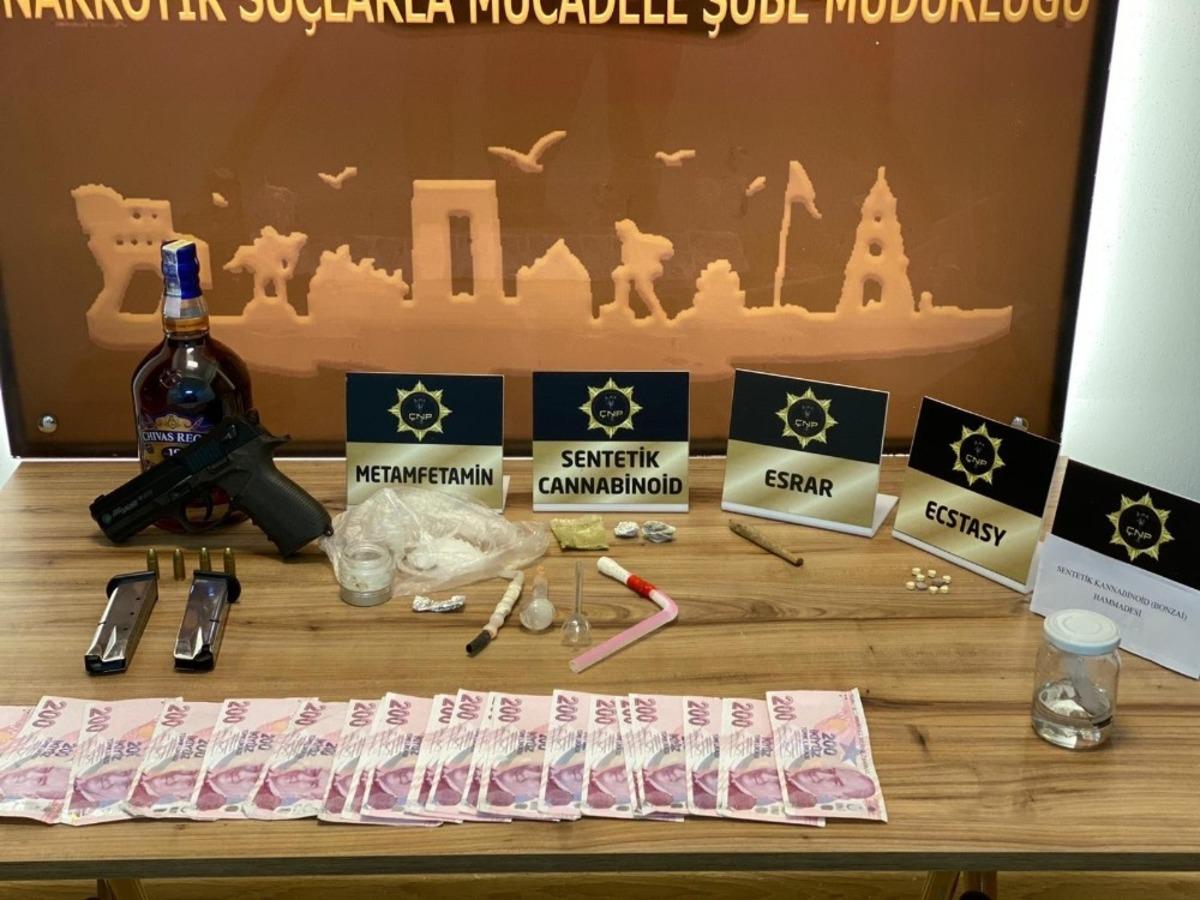 Ezine&rsquo;de uyuşturucu operasyonu: 2 g&ouml;zaltı