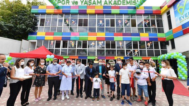 Engelsiz bir hayat için el ele