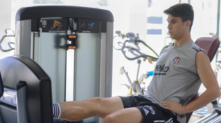 Beşiktaş salonda çalıştı