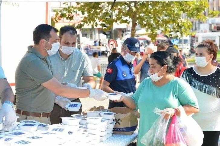 Başkandan aşure ikramı G2