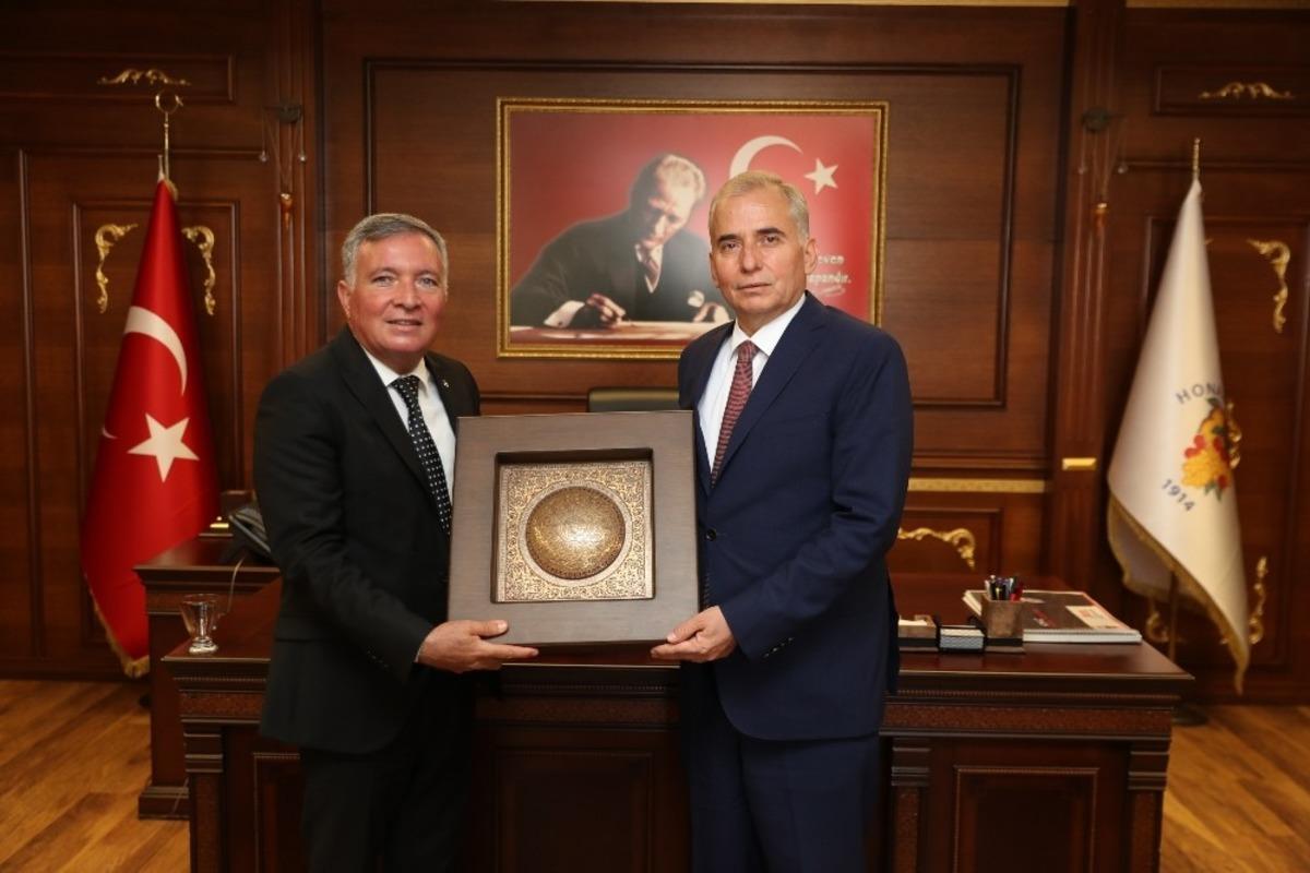 Başkan Osman Zolan, Honaz&rsquo;da incelemelerde bulundu
