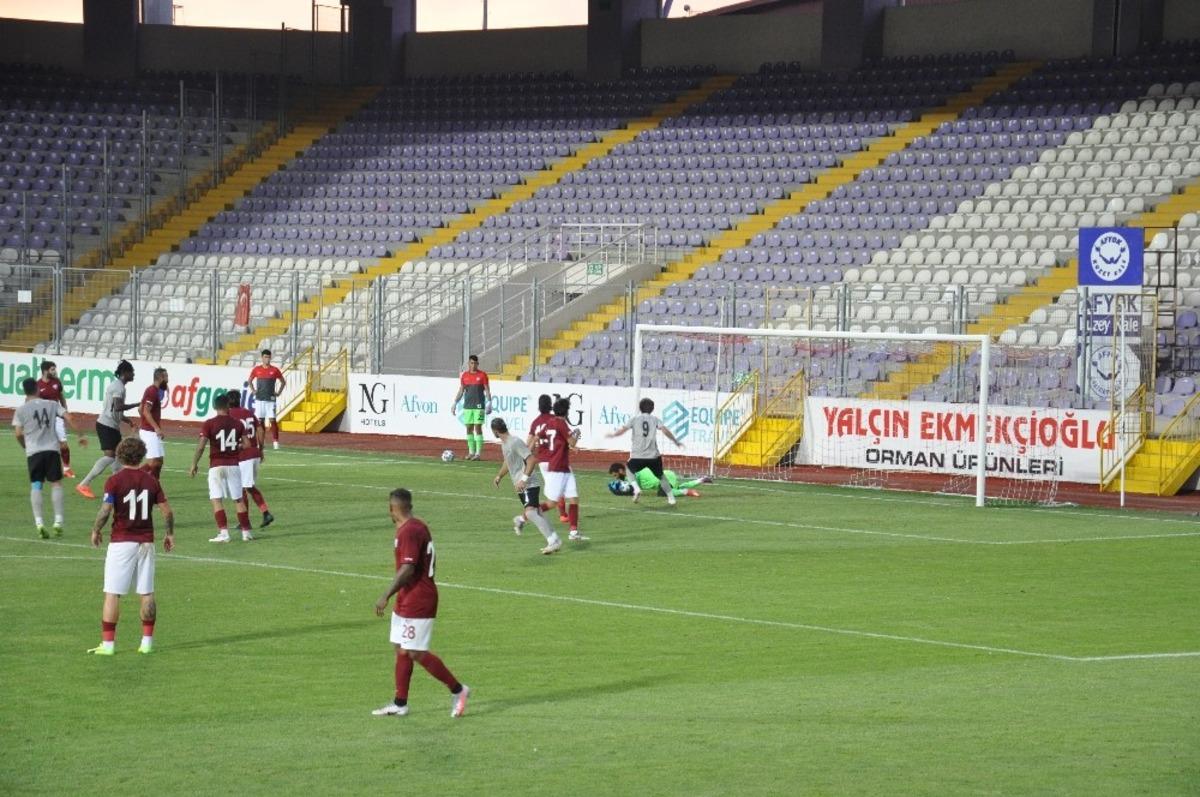 Altayspor ile Bandırmaspor hazırlık ma&ccedil;ı yaptı