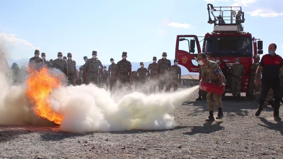 59. Top&ccedil;u Eğitim Tugay Komutanlığında yangın tatbikatı