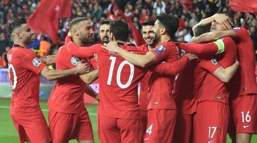 A Milli Takım'ın Macaristan ve Sırbistan maçları kadrosu belli oldu